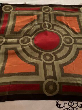 LINDA ALLARD for ELLEN TRACY  Silk Scarf geometric  olive green/orange 34,5x35